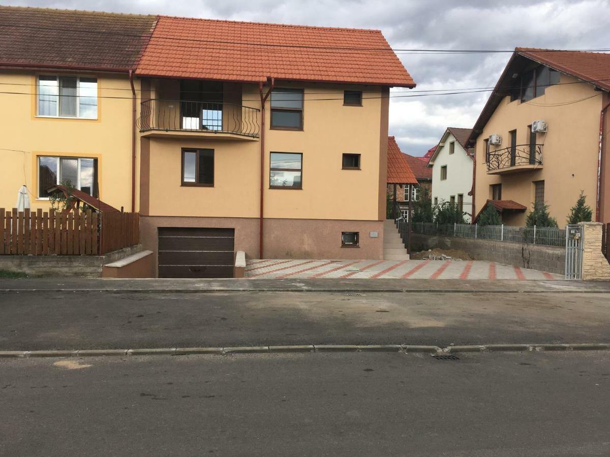 Vila Casa In Zona Linistita, Campia Turzii Exteriér fotografie